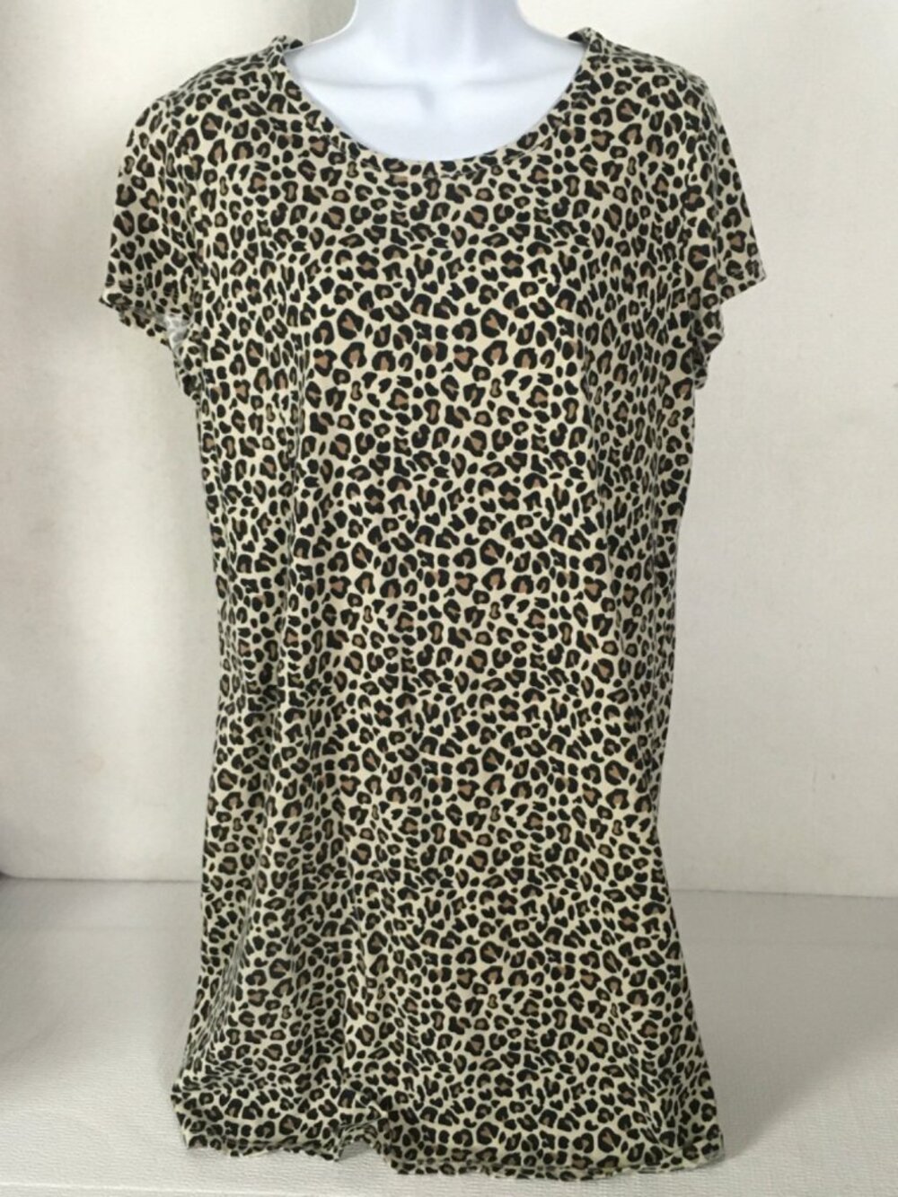 Secret Treasures Nigh Shirt Size S/M 6 -10 Tan Black Leopard Print Short Sleeves